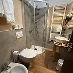 Hotel Jumeaux 3*