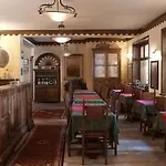 Jumeaux Hotel 3*