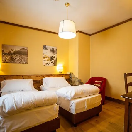 Hotell Jumeaux 3*