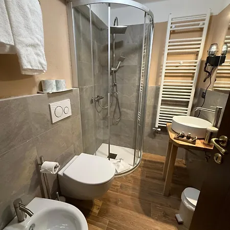 Hotell Jumeaux 3*