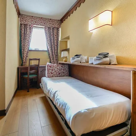 Hotel Jumeaux 3*