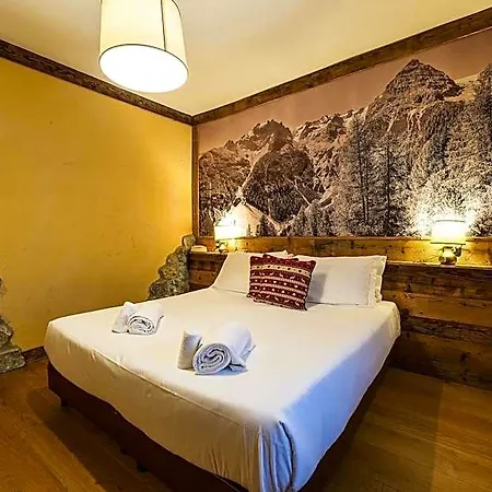 Jumeaux Hotel 3*