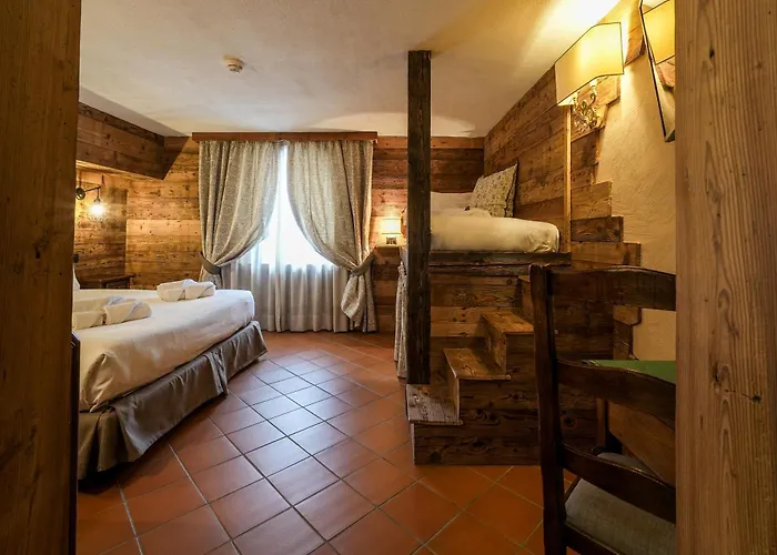 朱梅奥克斯酒店 3*