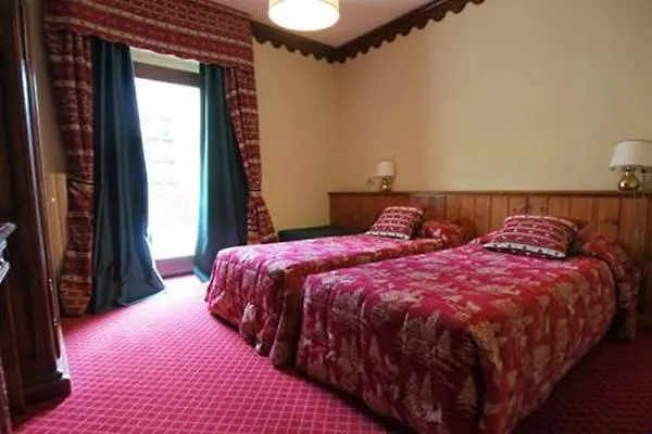 酒店 朱梅奥克斯酒店 布勒伊-切尔维尼亚